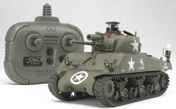 Tamiya 1/35 US Medium Tank M4A3 Sherman Kit with 2.4GHz TAM48212